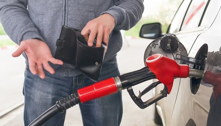 Стоимость бензина может резко вырасти